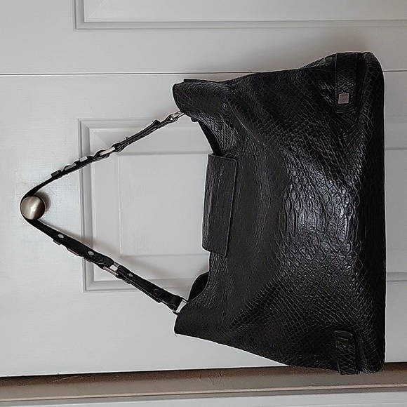 Authentic Charles David Handbag - Picture 3 of 6